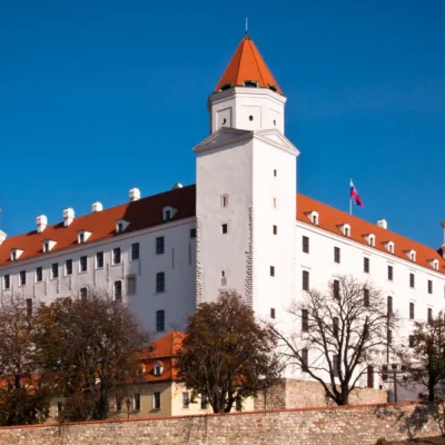 ZA HISTORIOU, UMENÍM A POZNANÍM